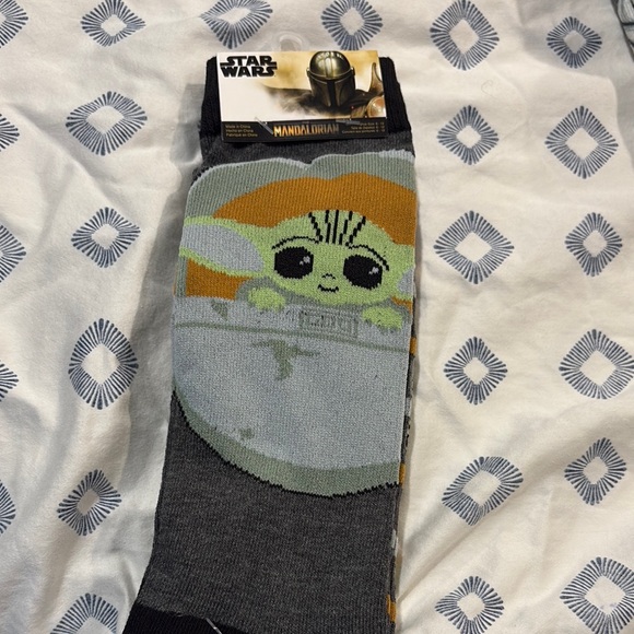 Star Wars Mandalorian Socks - Grey - Picture 1 of 1